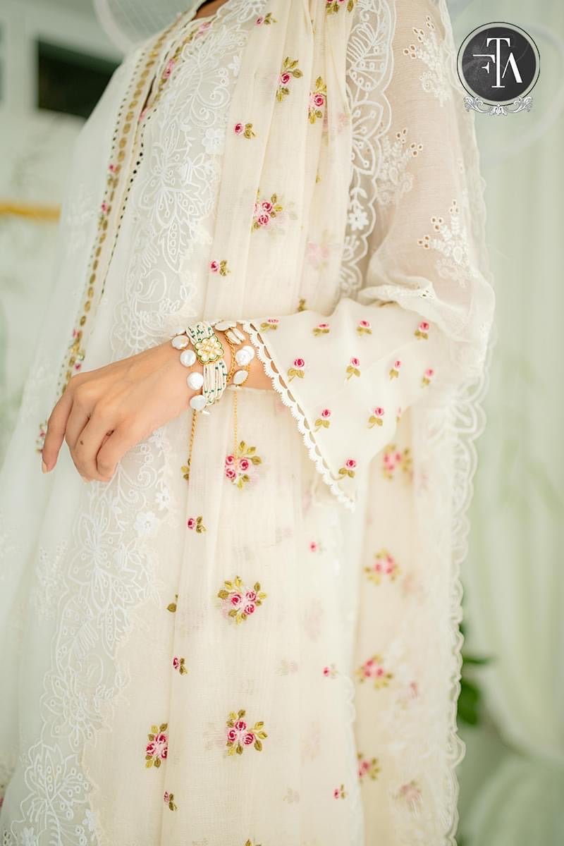 ROSETTE IVORY SHIRT AND DUPATTA BY FTA